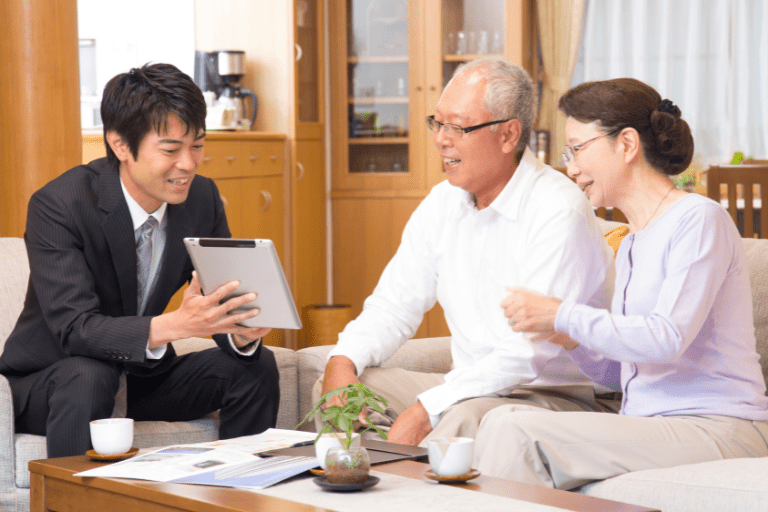 保険代理店(一社専属と乗合)と保険会社勤めの違い